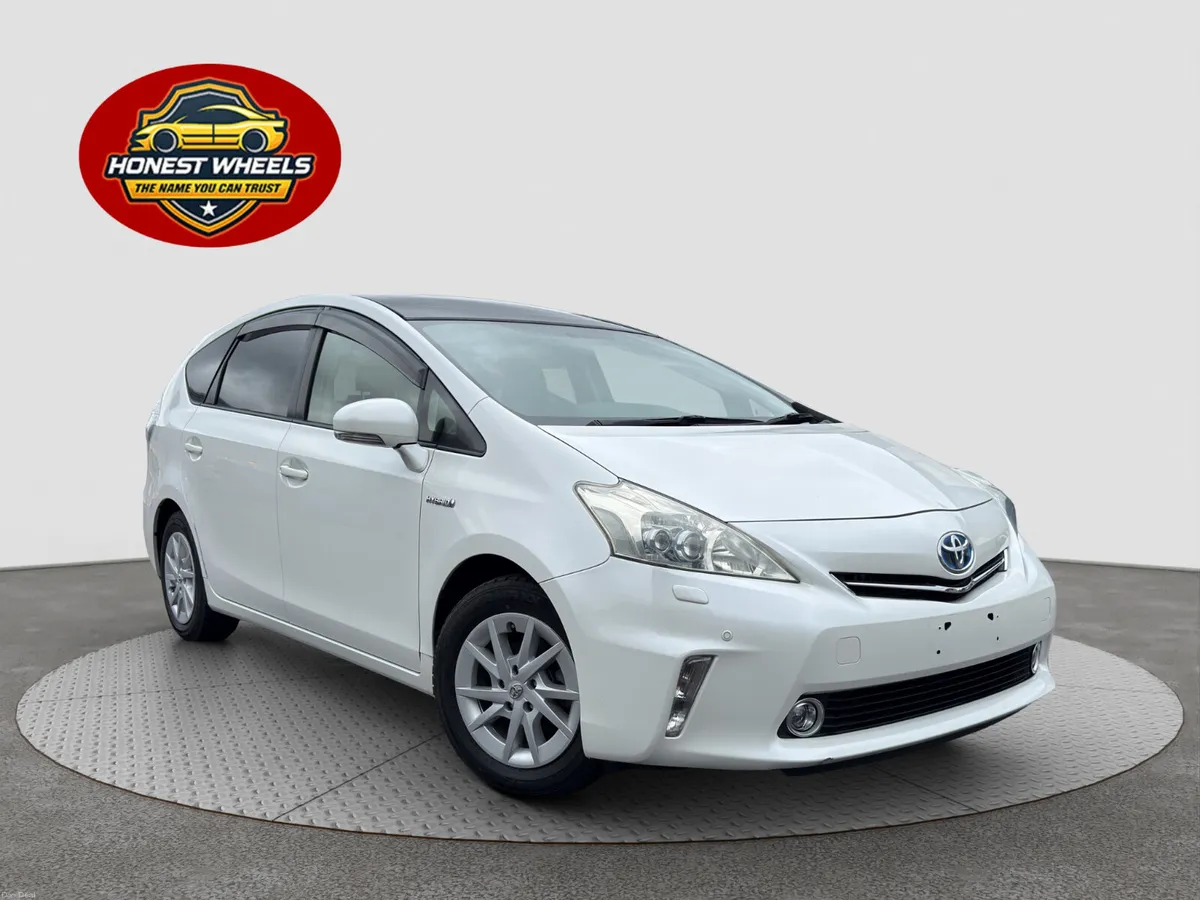 2013 Toyota Prius 1.8 Hybrid Automatic 7 Seater - Image 1