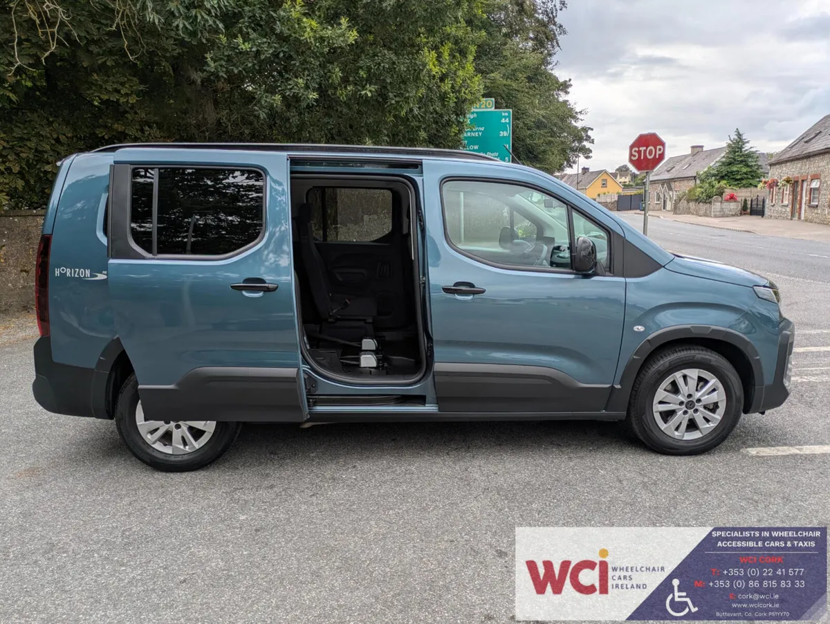 Wheelchair Accessible - Peugeot Rifter 2025 - Image 6