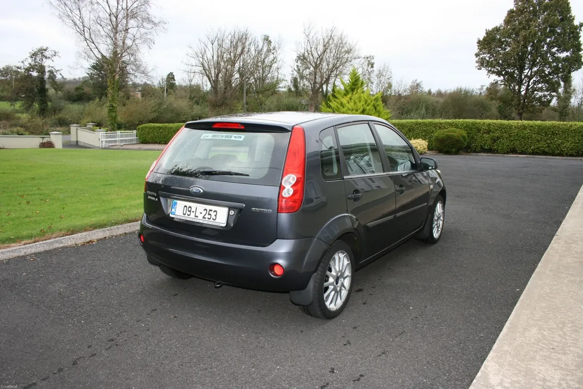 Ford Fiesta 2009 with very low milage - Image 6