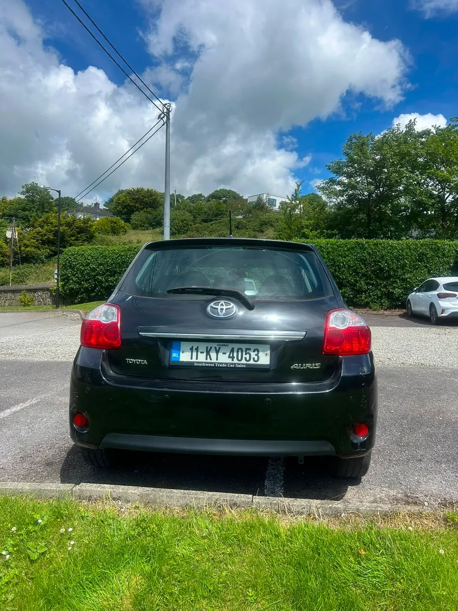 Car - Image 4