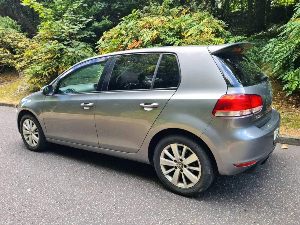 11 Vw Golf Just Nct 08/27 - Image 3