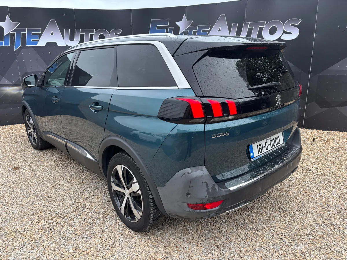 2018 Peugeot 5008 Green - Image 3
