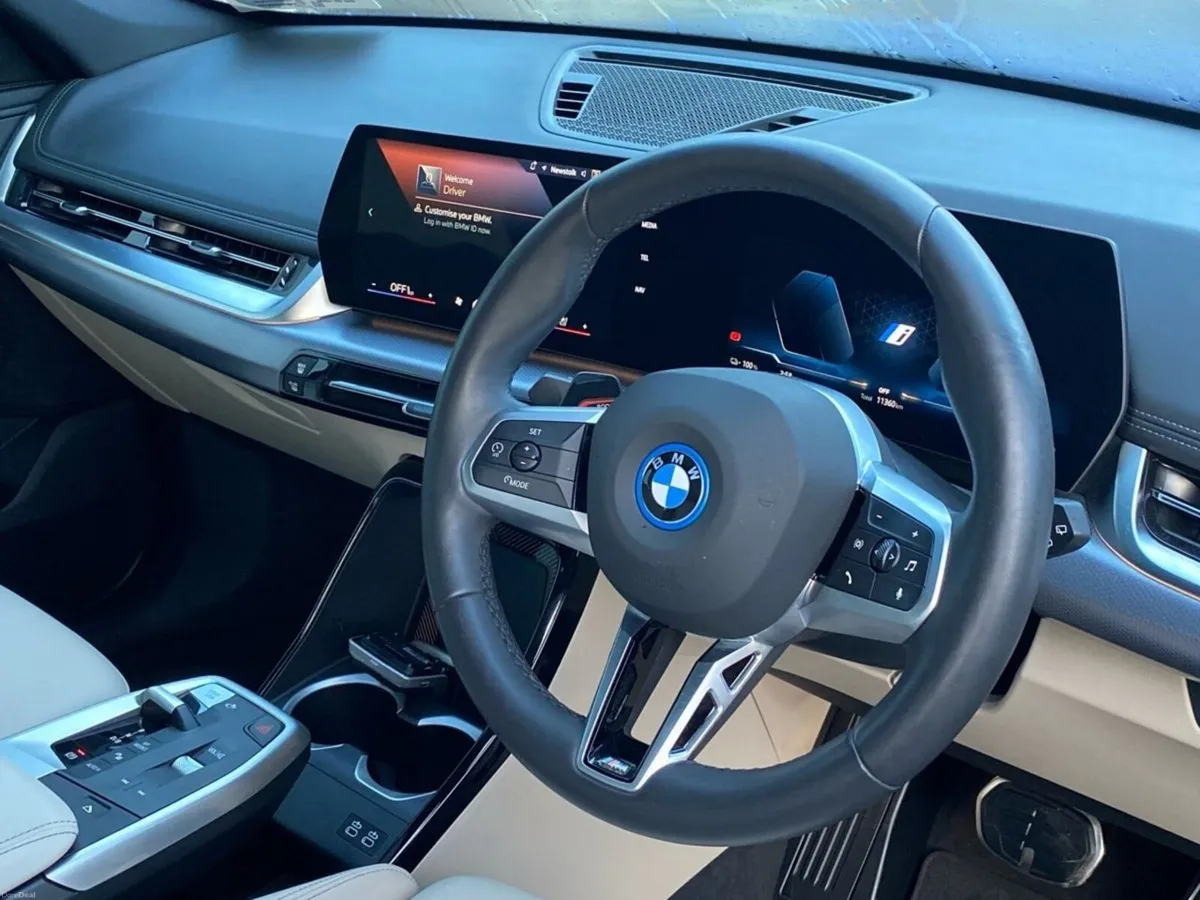 BMW iX1 eDrive20 M Sport - Image 6