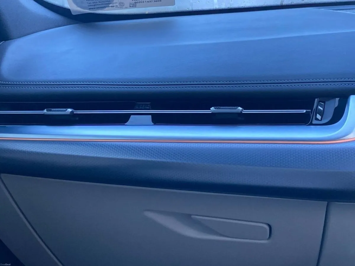 BMW iX1 eDrive20 M Sport - Image 5