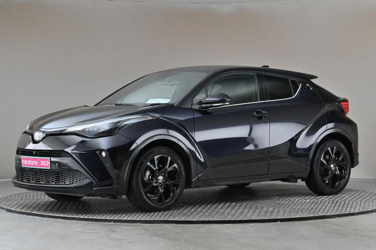 Toyota C-HR 1.8 HYBRID **LOW MILEAGE**HALF LEATHER - Image 4