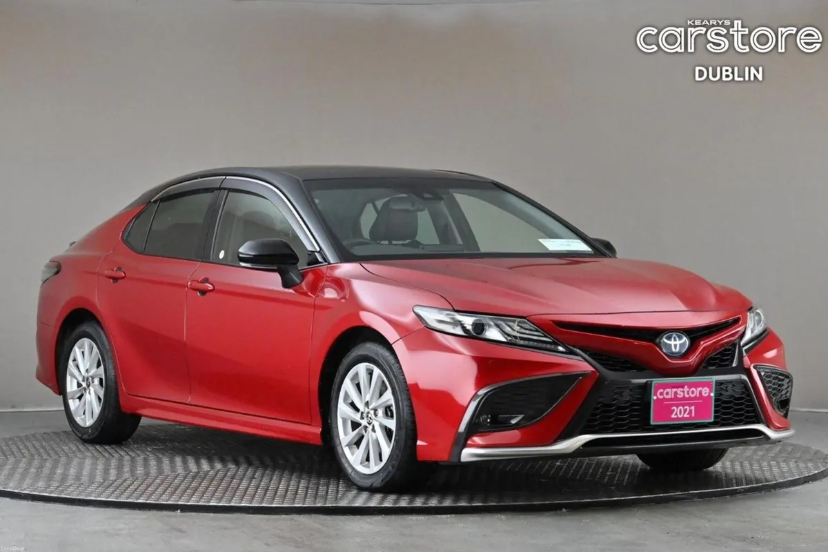 Toyota Camry 2.5 HYBRID **BI-TONE ROOF**HALF LEATH - Image 1
