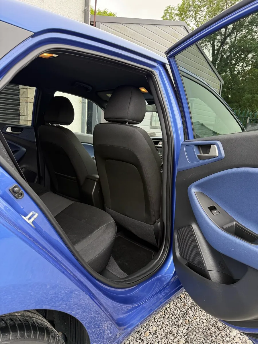Hyundai i20 2020 1.2 Petrol *TRADE IN ACCEPTED* - Image 4