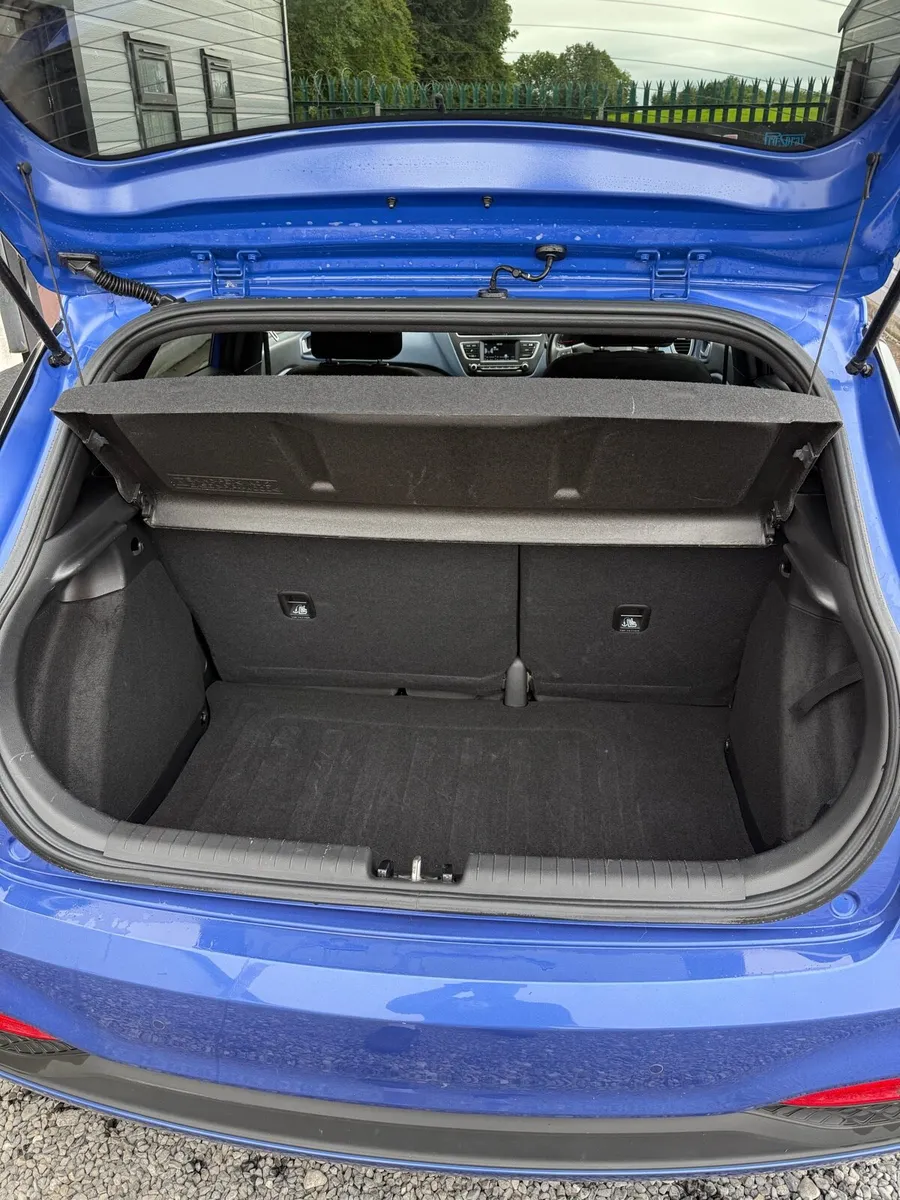 Hyundai i20 2020 1.2 Petrol *TRADE IN ACCEPTED* - Image 6
