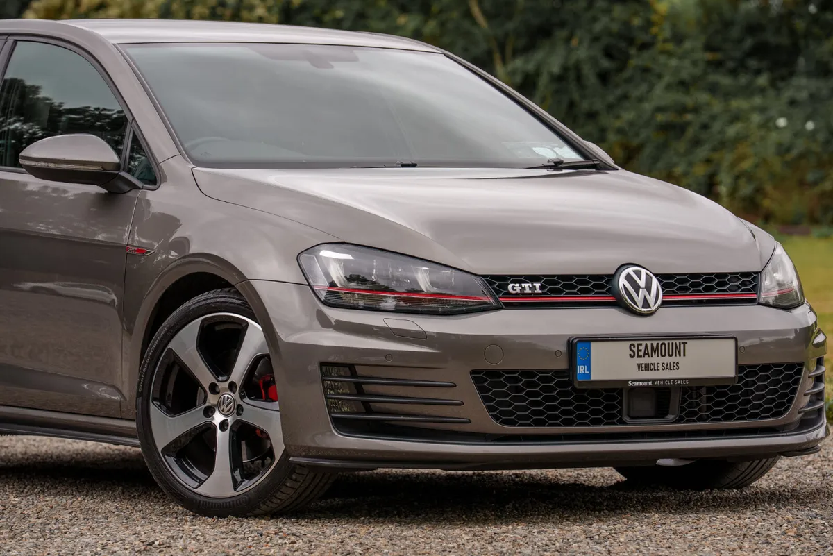 2017 Volkswagen Golf GTI DSG-Full Service History - Image 2