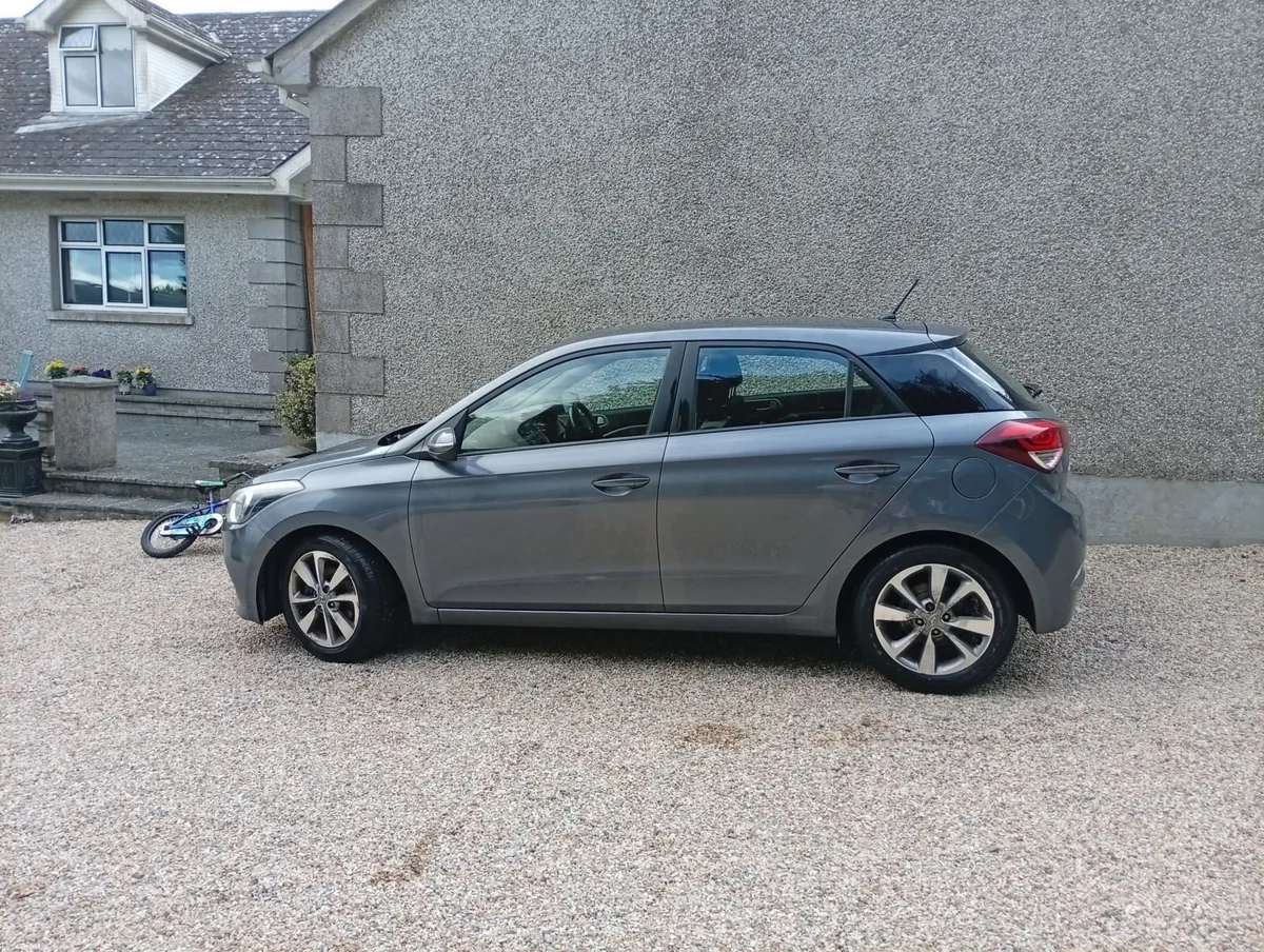 Hyundai i20 2015 - Image 3