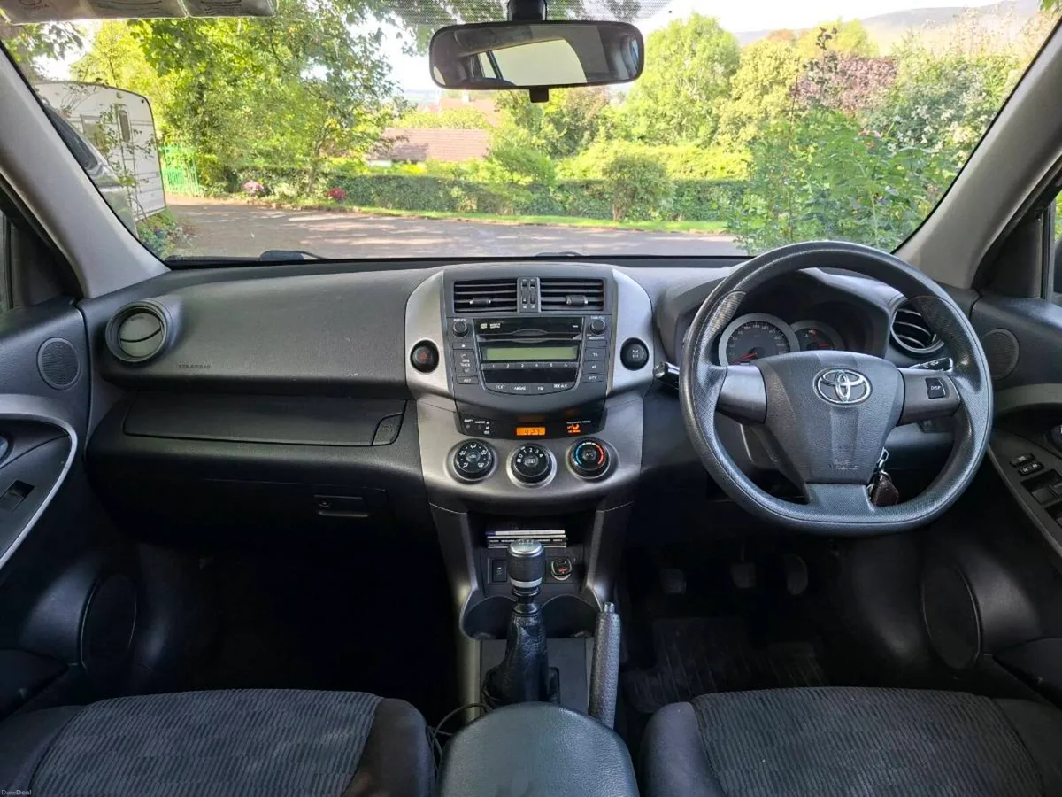 Rav4 2012 2.2l D4D 205500km - Image 4
