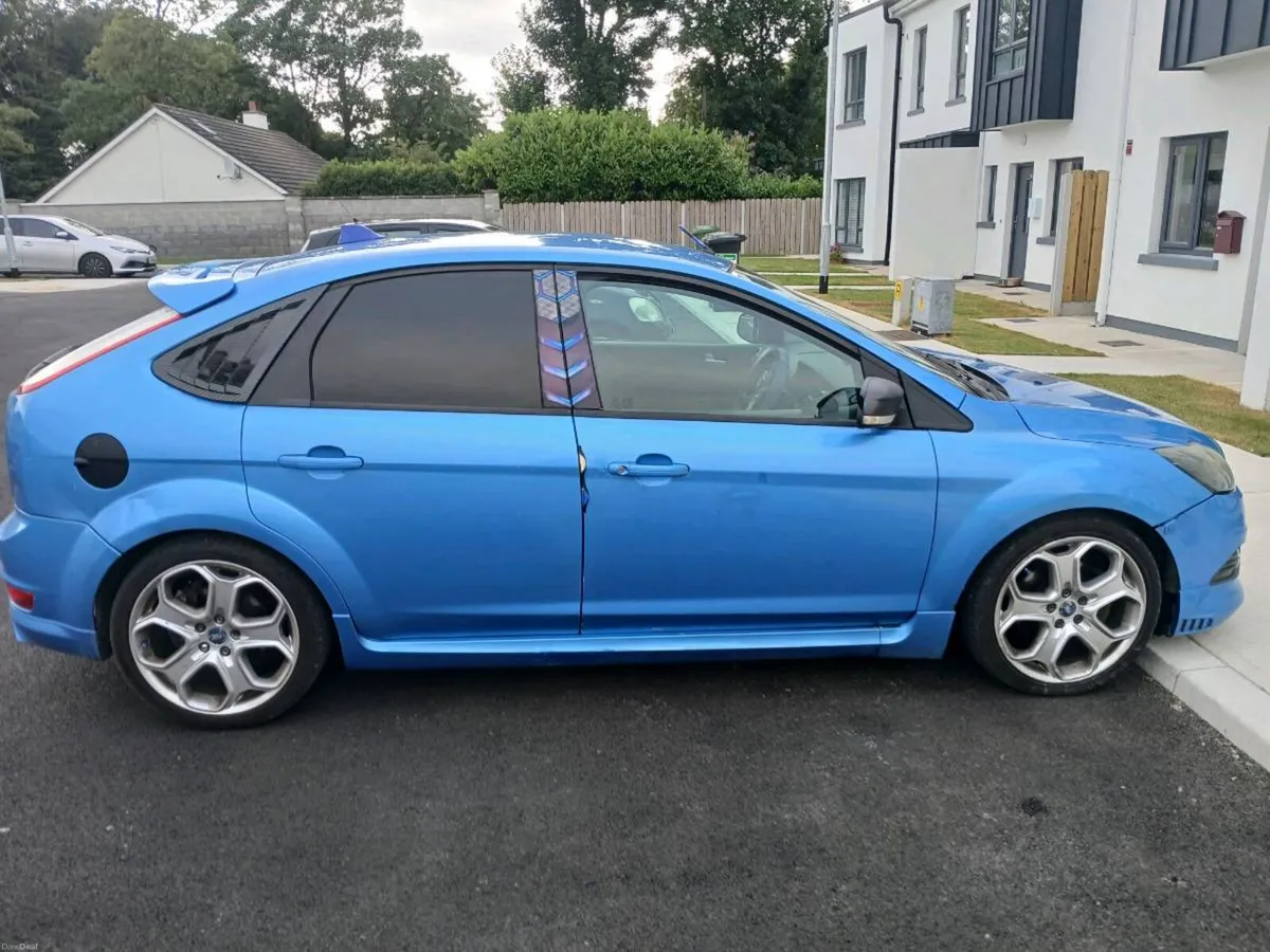 Car - Image 6