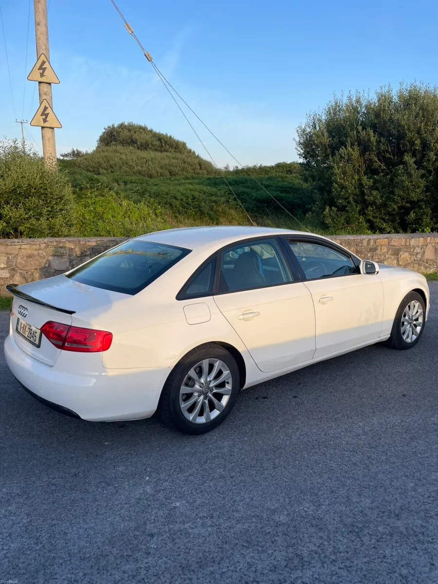 Audi A4 - Image 2