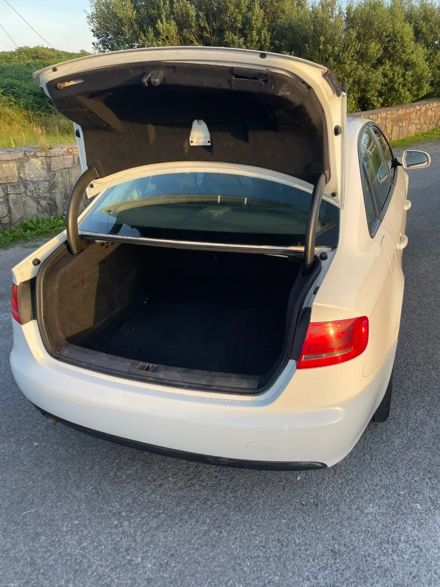 Audi A4 - Image 5