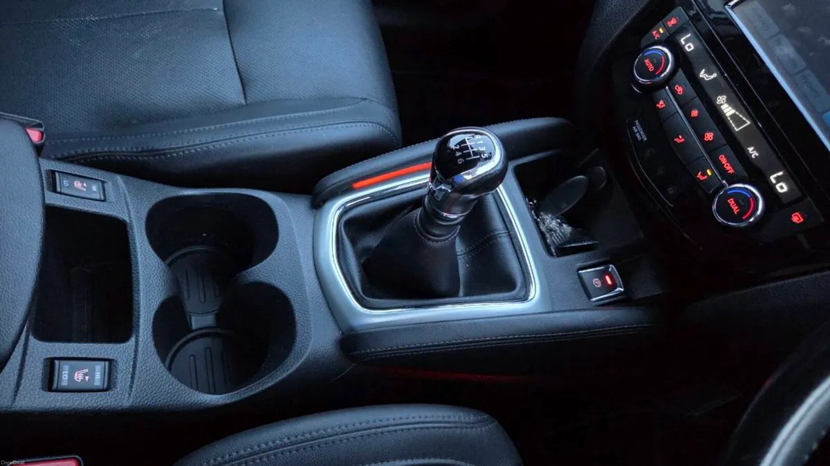 Nissan Qashqai 2017 - Image 6