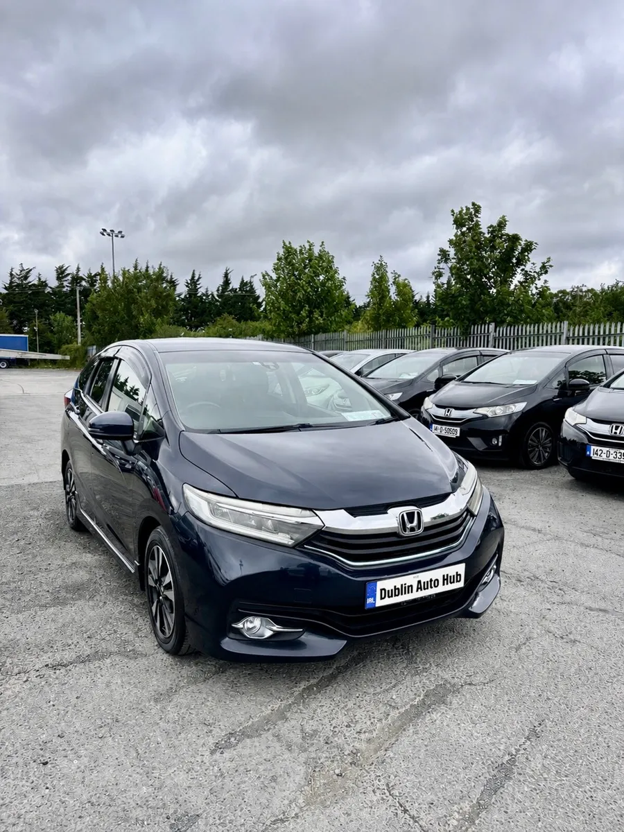 HONDA SHUTTLE 2016 (1.5, HYBRID) - Image 1