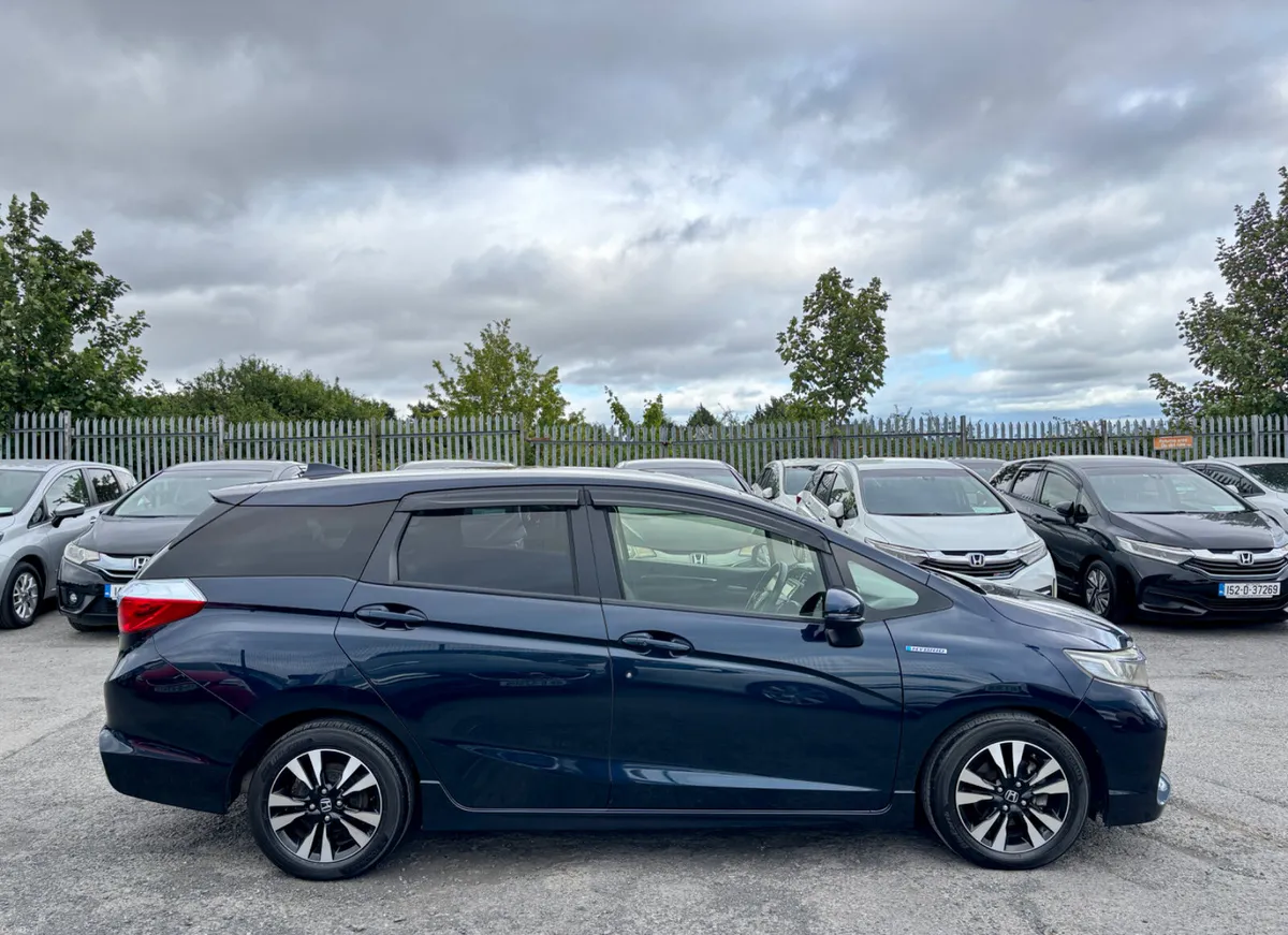 HONDA SHUTTLE 2016 (1.5, HYBRID) - Image 4