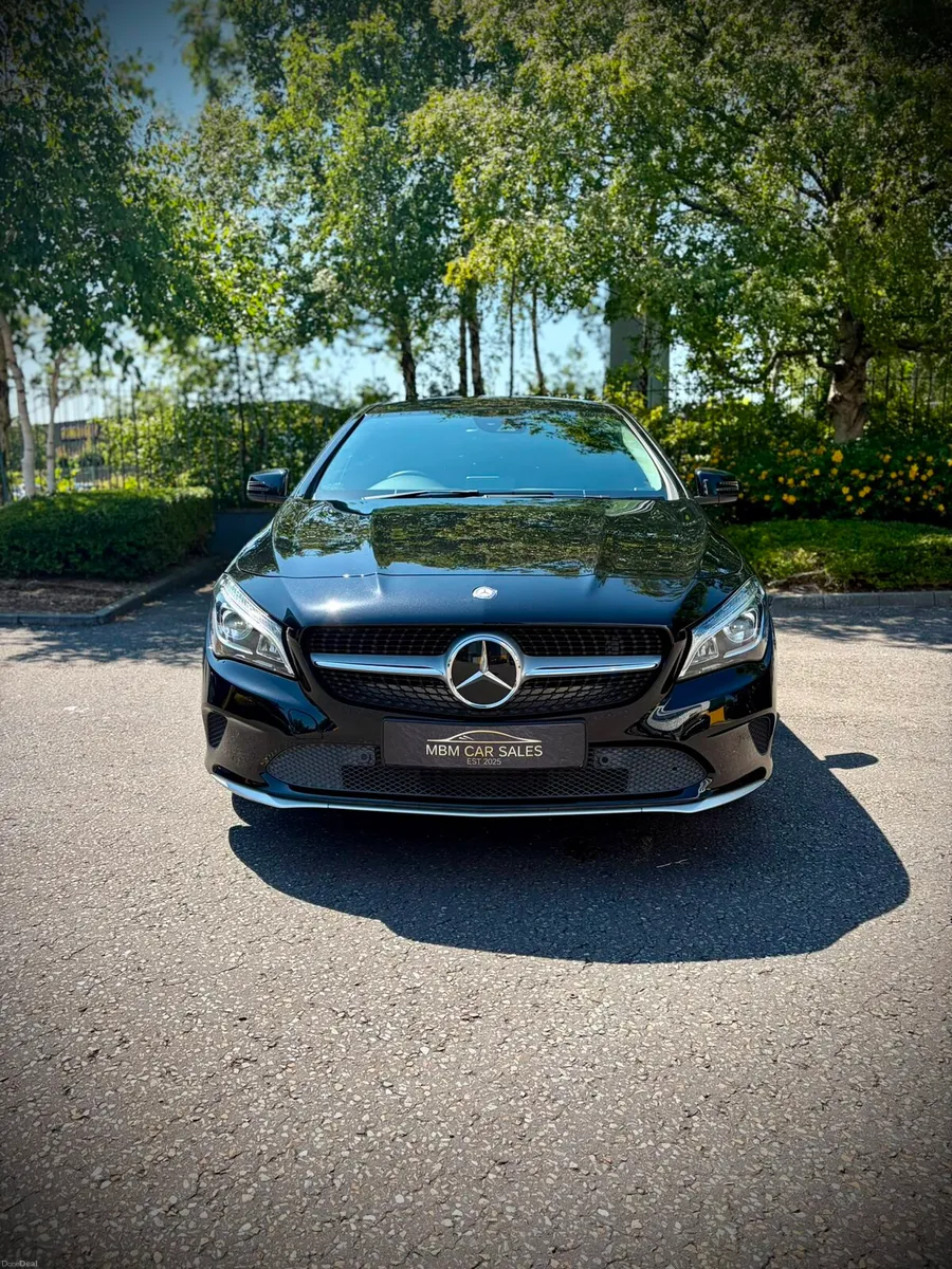 Mercedes Benz ✨️✨️✨️ - Image 1