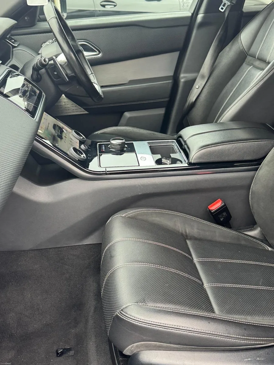 Land Rover Range Rover Velar 2019 - Image 5
