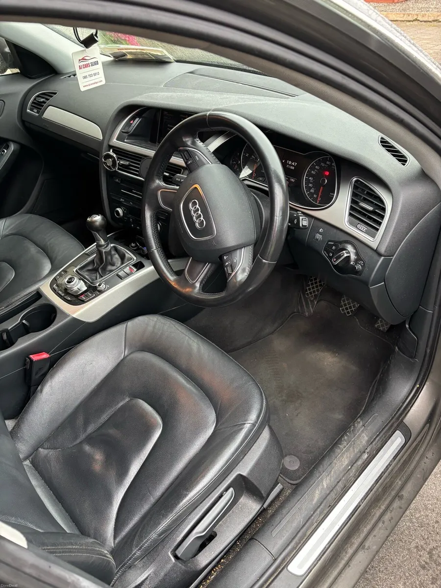 Audi A4 2.0 TDI Technik - Image 6