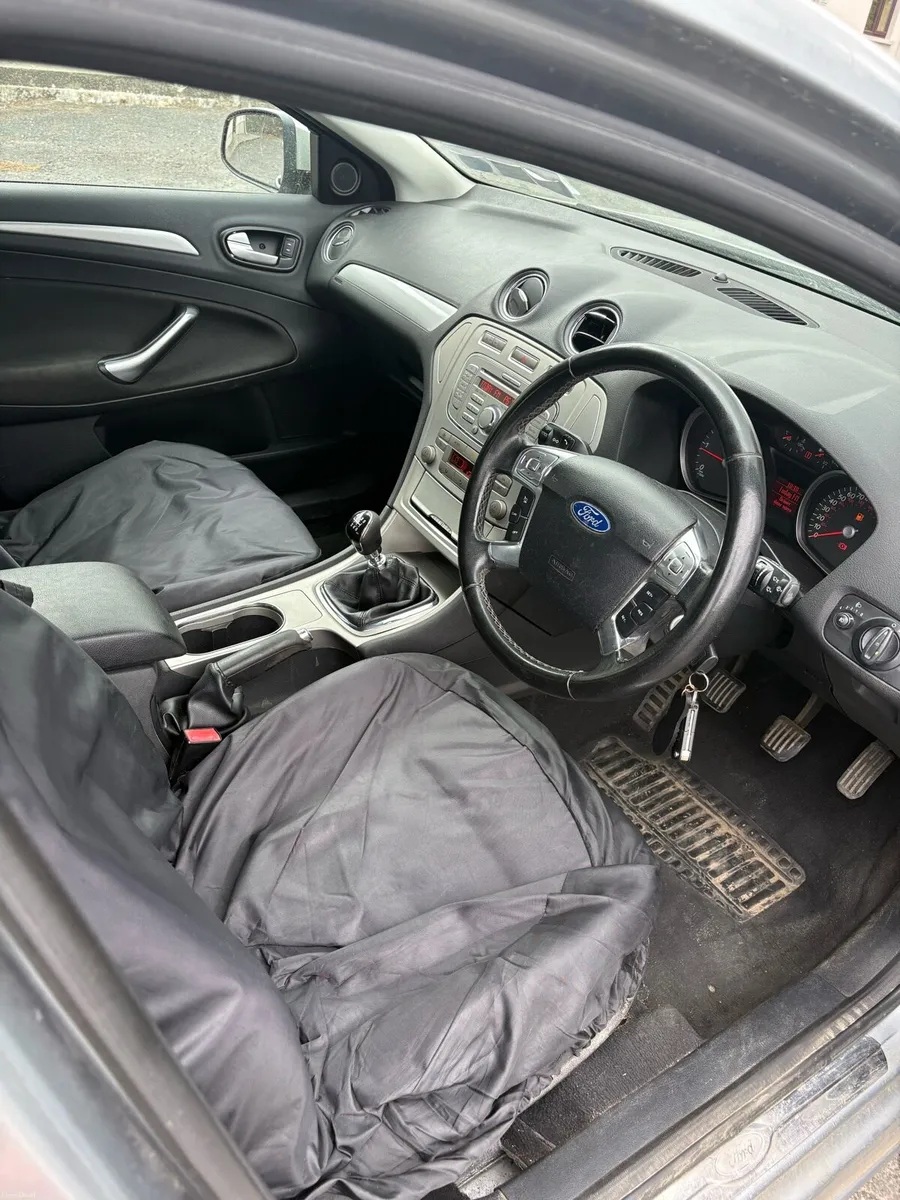 Ford mondeo - Image 6