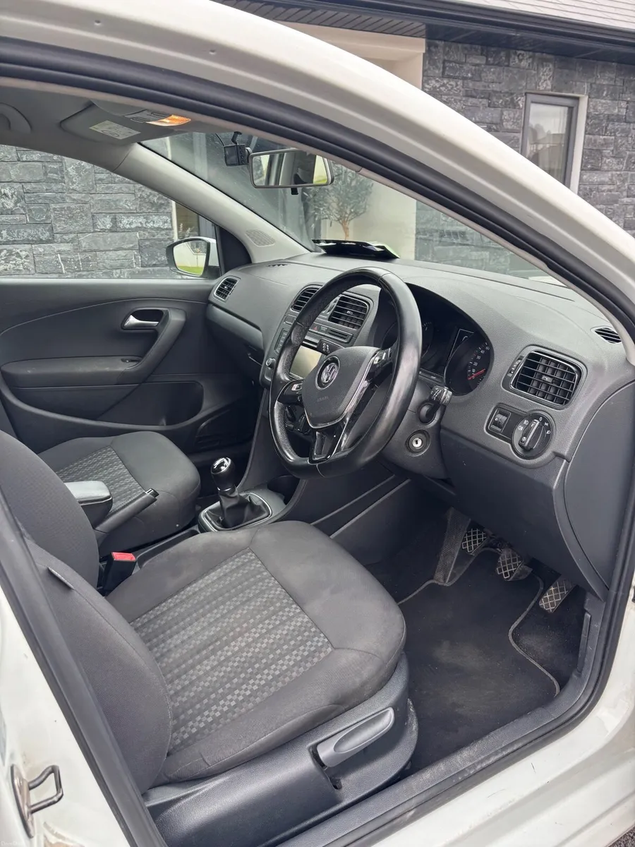 Volkswagen Polo 2016 - Image 5