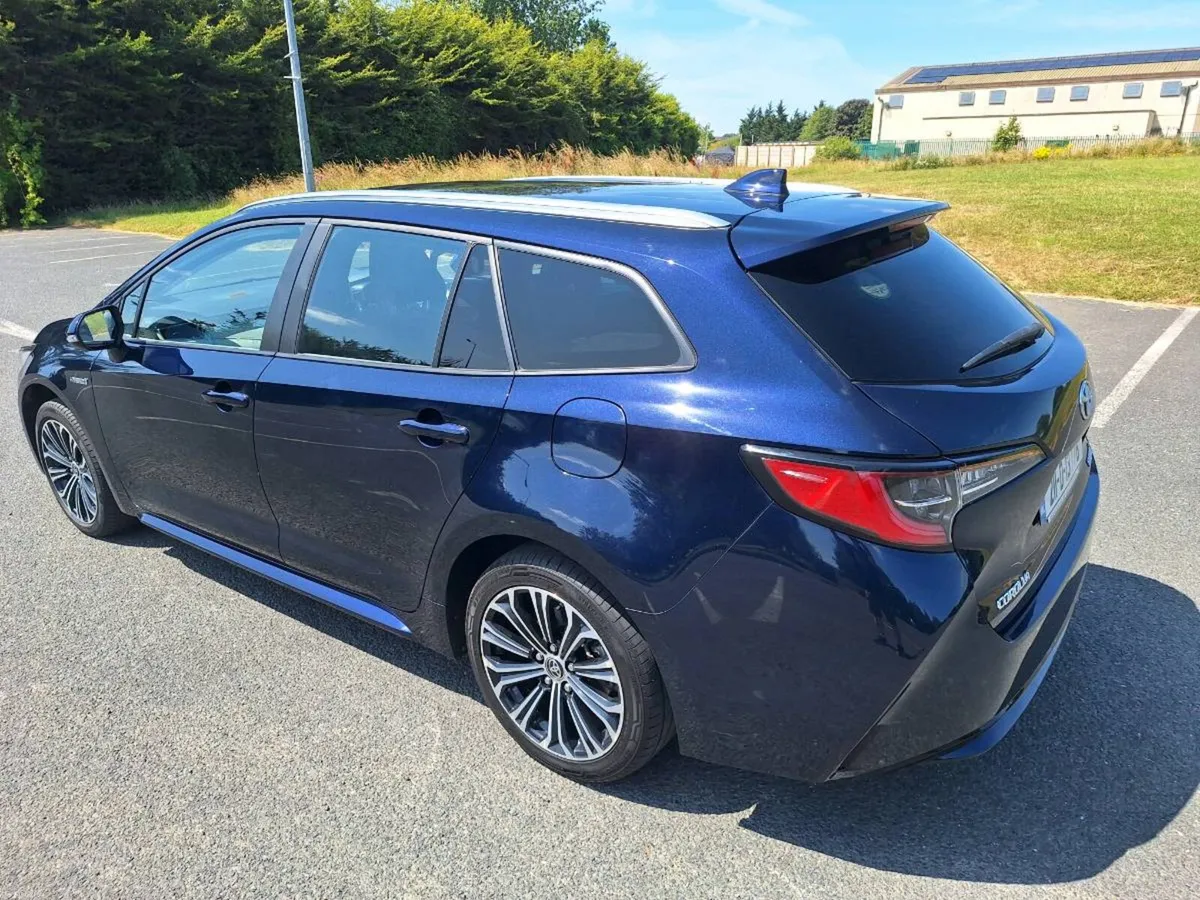 Toyota carolla sol touring sport - Image 3