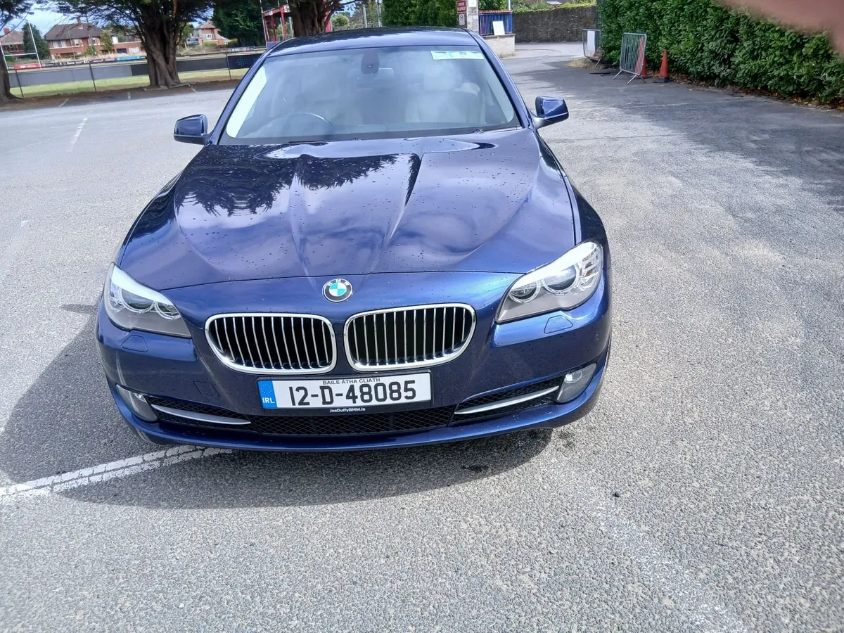 BMW 5-Series 2012 - Image 2
