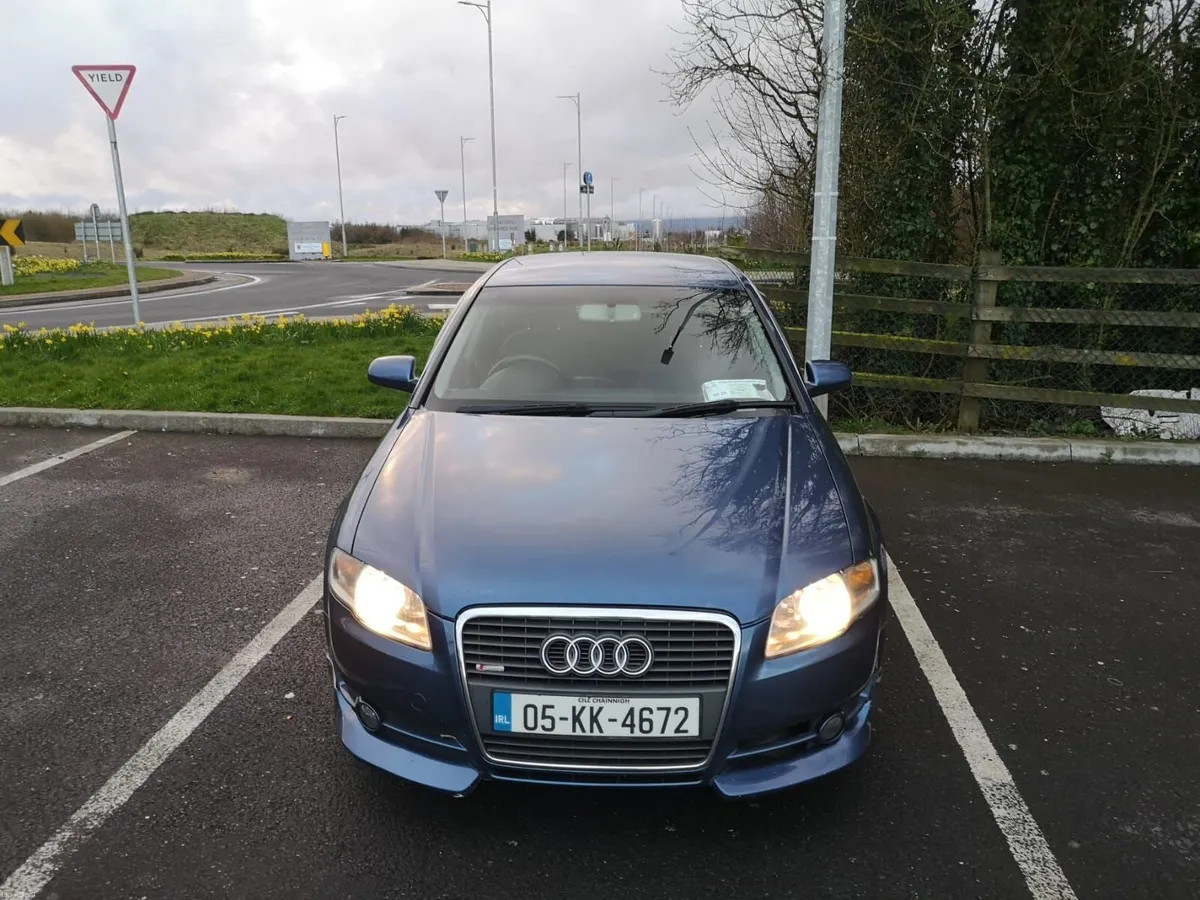 Blue Audi A4 1.9 TDI 2005 - Image 2