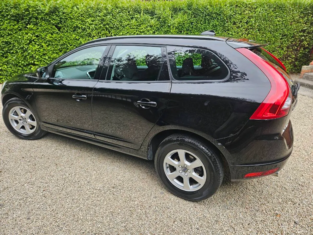 Volvo XC60 - Image 6