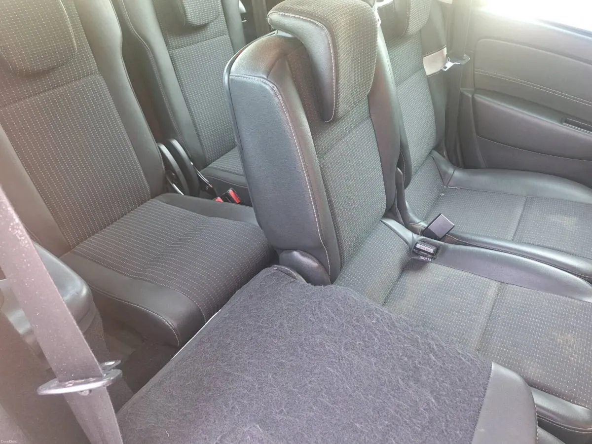 Car - Image 5