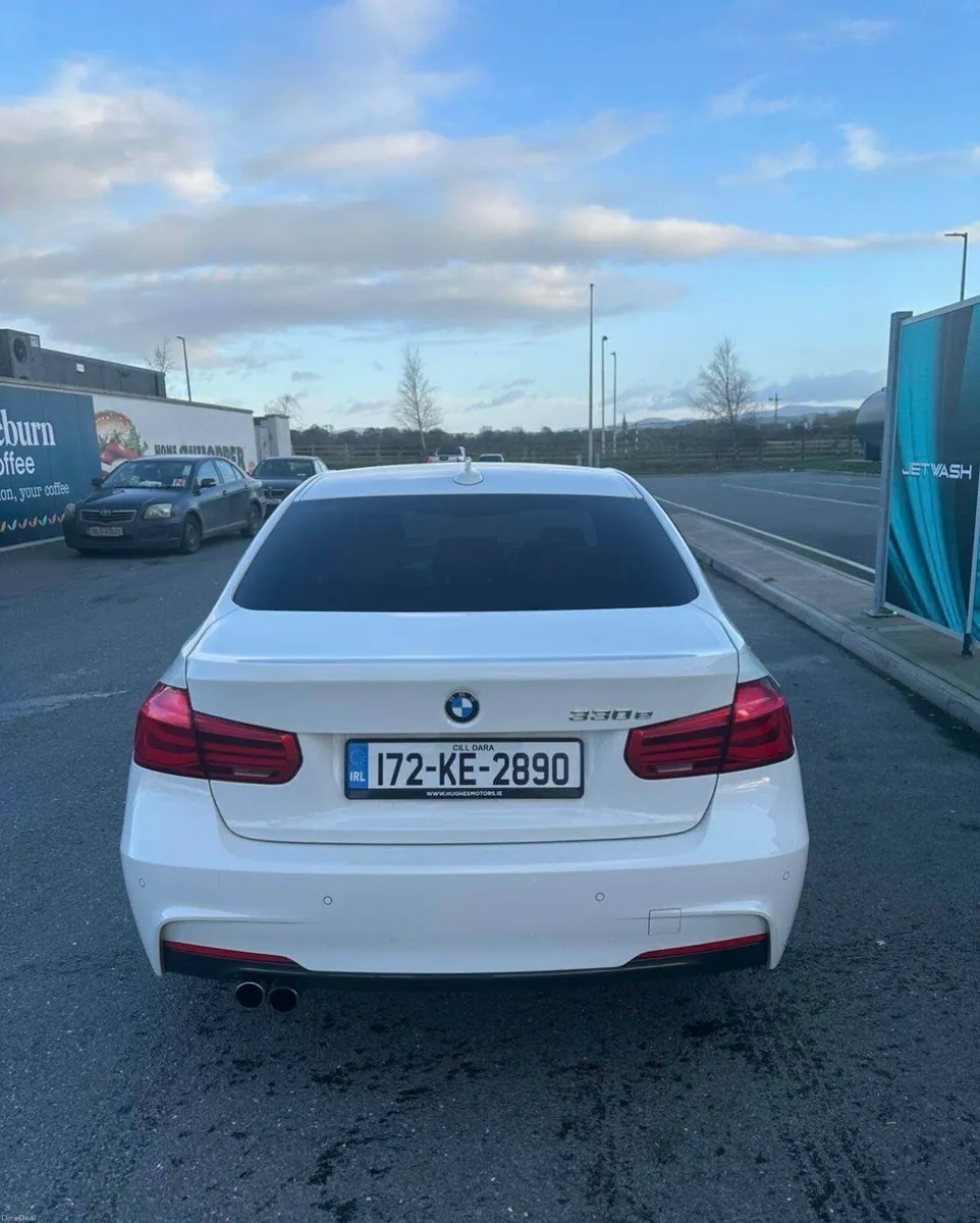 BMW 330E F30 - Image 3