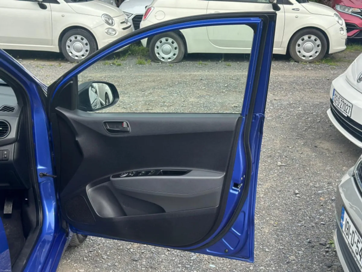 Hyundai i10 **DEPOSIT TAKEN** - Image 4