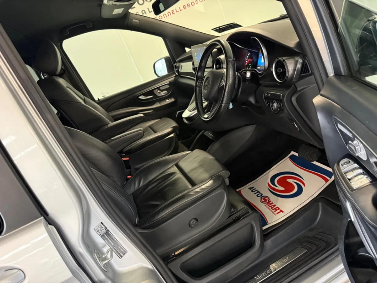 Mercedes-Benz EQV 300 SPORT PREMIUM + PLUS - Image 3