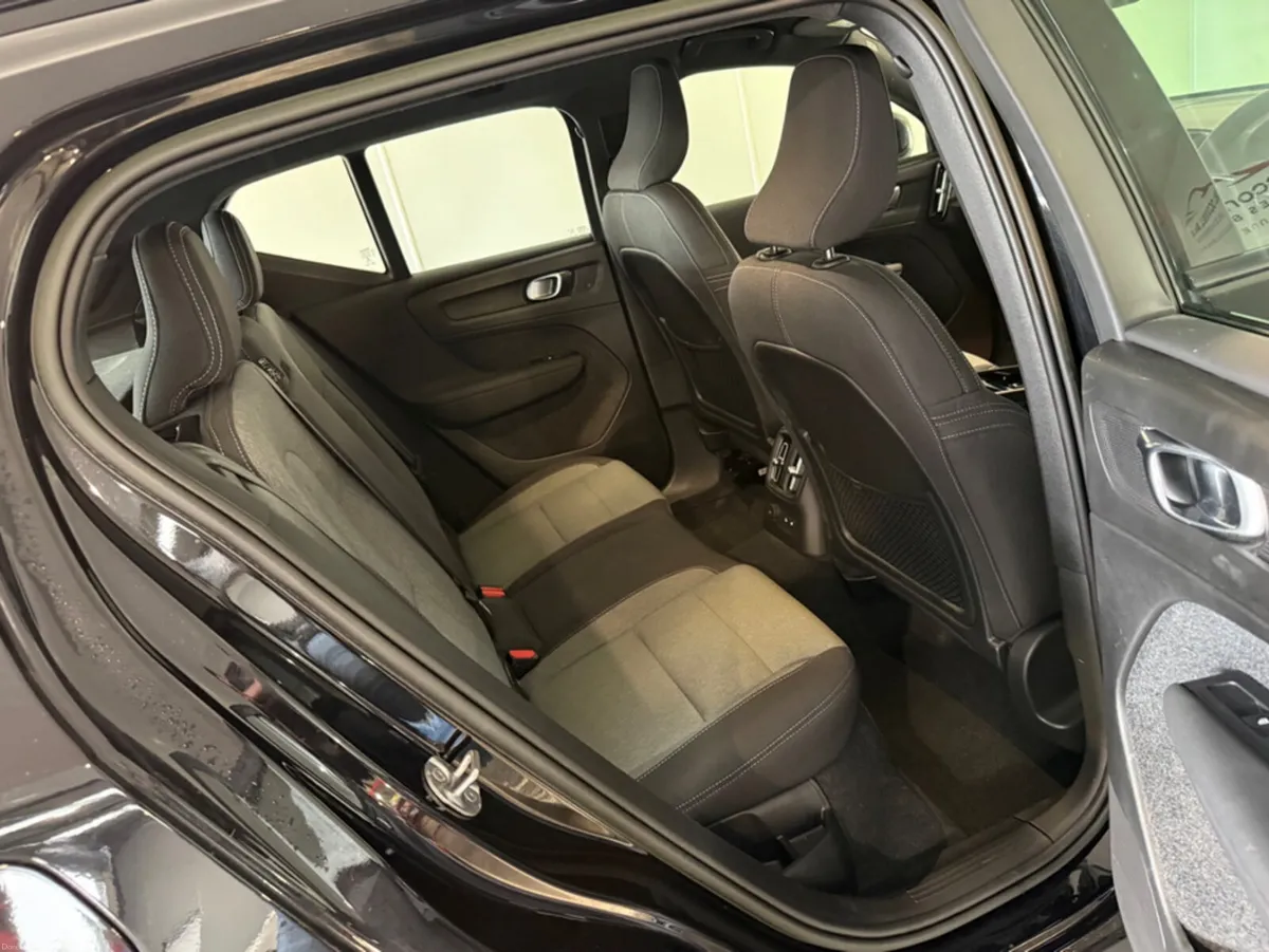 Volvo XC40 + T4 RECHARGE AUTO PLUS - Image 4