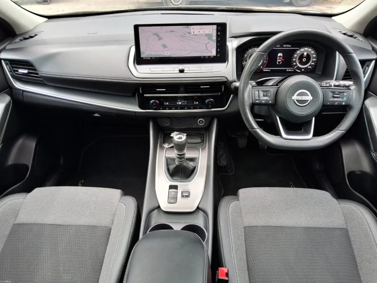 Nissan Qashqai 1.3 HYBRID SV PREMIUM ** MEGA SPEC - Image 2