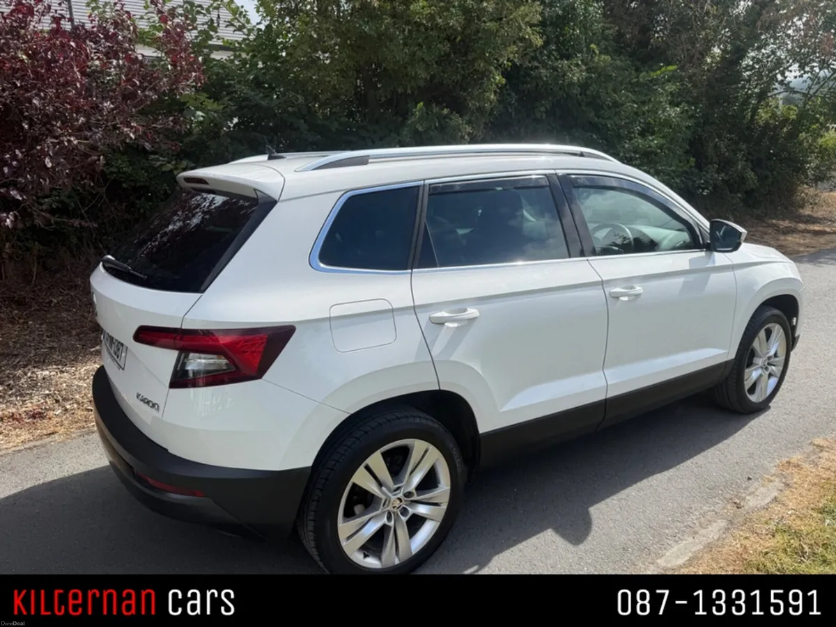 Skoda Karoq STYLE MODEL TOP SPEC LEATHER UPHOLSTER - Image 3