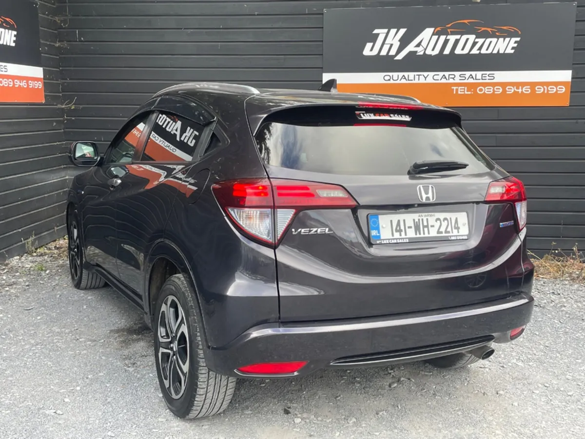 Honda Vezel 1.5 HYBRID 5DR AUTO - Image 4