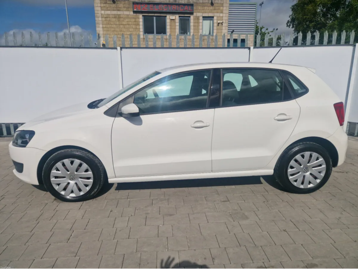 Volkswagen Polo 1.2 PETROL AUTO - Image 6