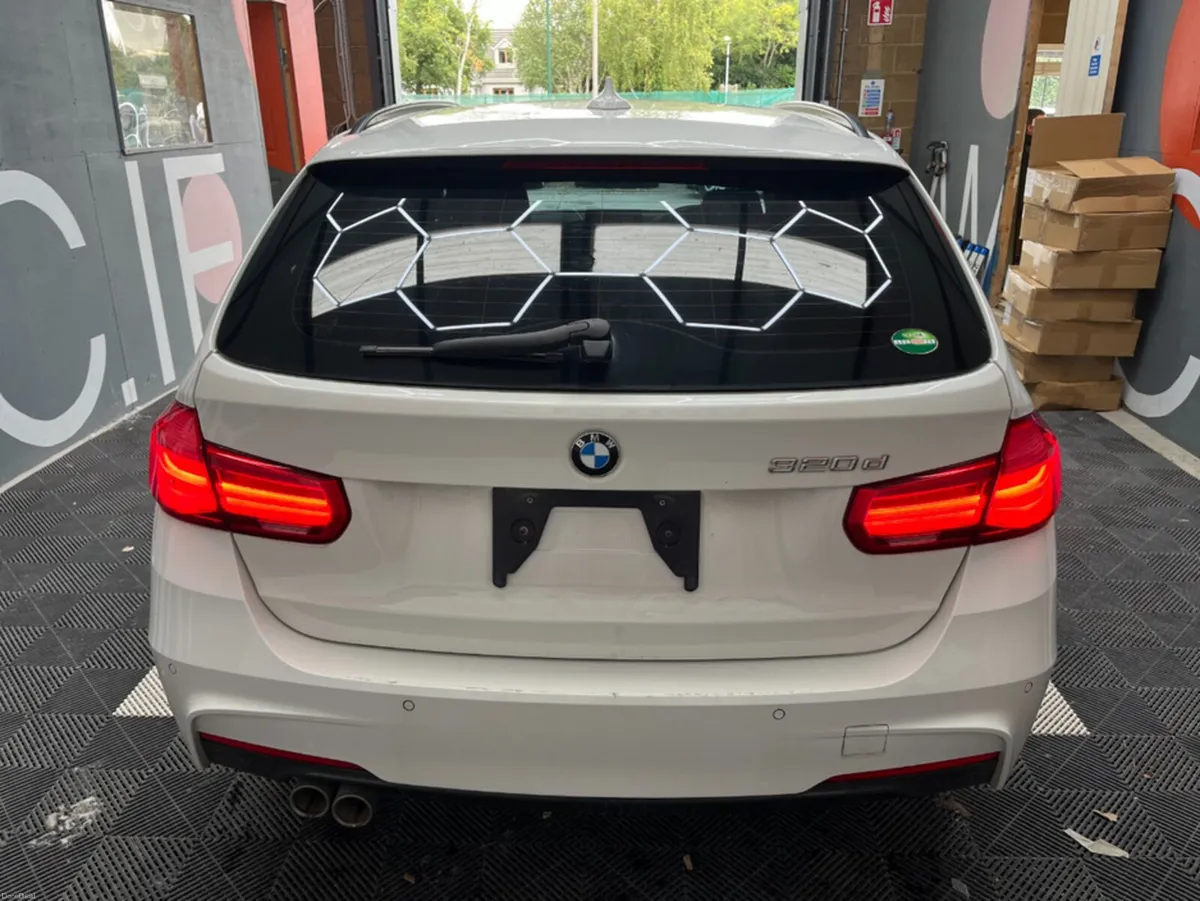 BMW 3-Series 2019 BMW 320D SPORTS 2.0 AUTOMATIC / - Image 3