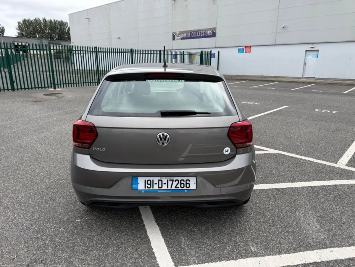 Volkswagen Polo 1.0 PETROL, TREND LINE MODEL, TINY - Image 2