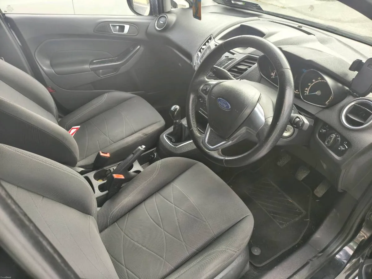 2015 Ford Fiesta Titanium 1.0 - Image 4