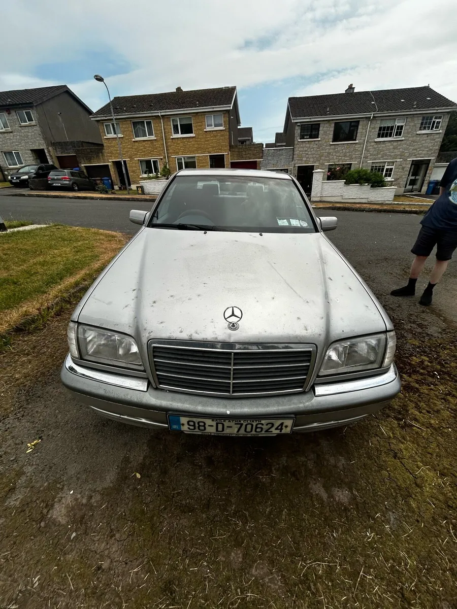 Car - Image 6