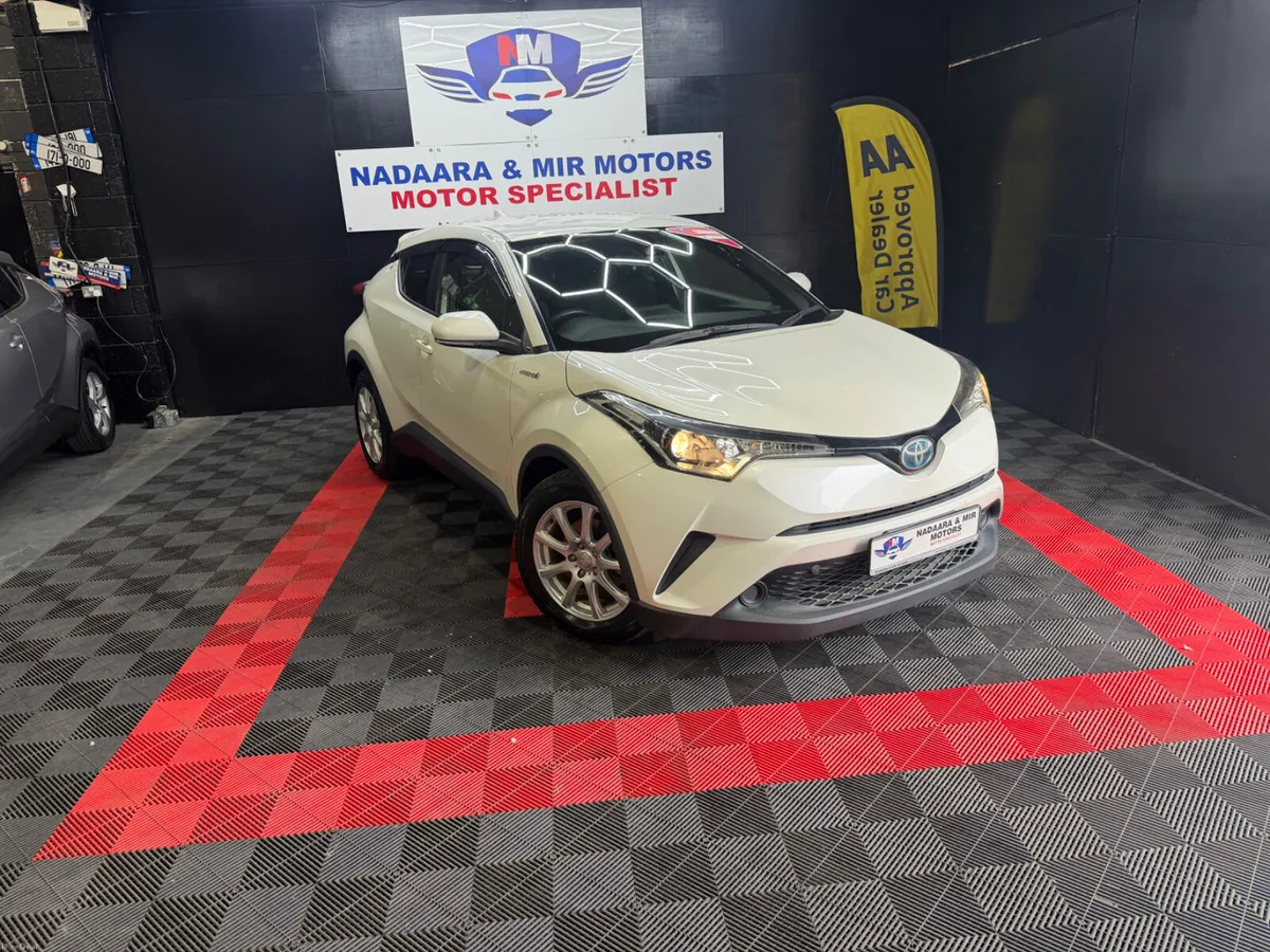 2018 Toyota C-HR - Image 4