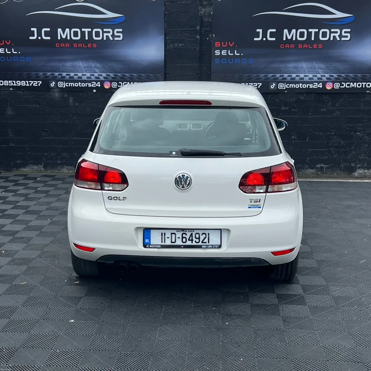 2011 VW Golf 56km Automatic - Image 5