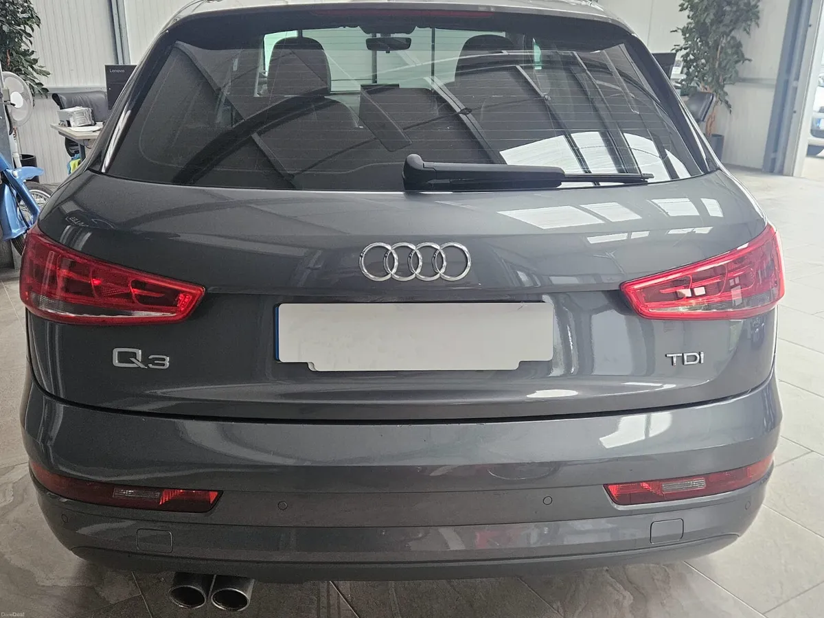 17 AUDI Q3 SE WITH BLACK EDITION STYLING - Image 5
