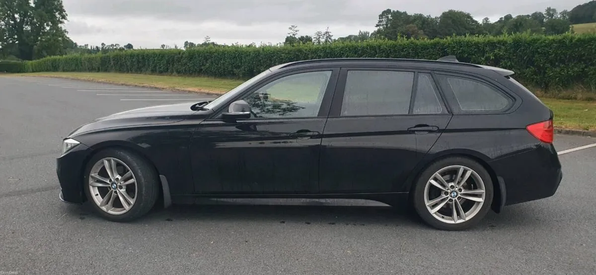 2013 BMW 320d xdrive touring estate - Image 2