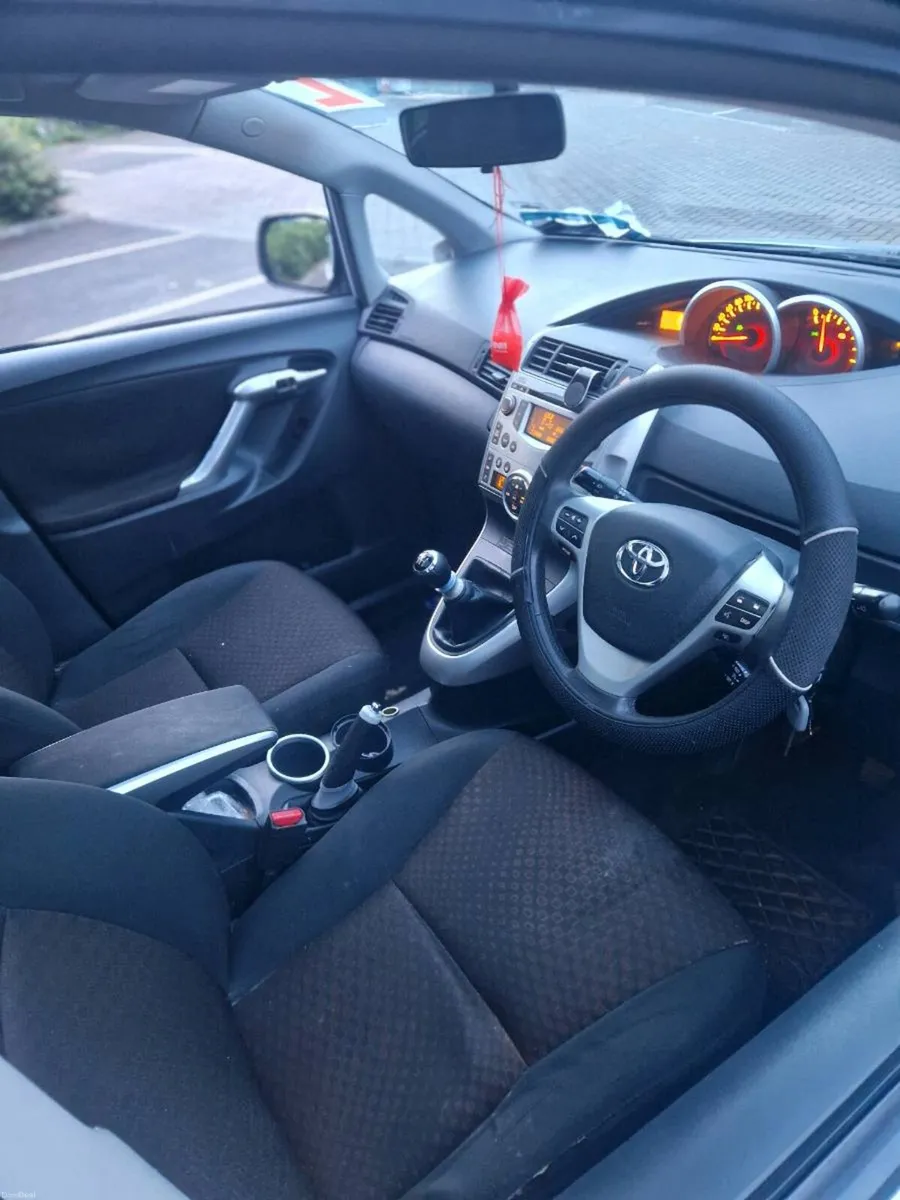 Toyota verso - Image 4