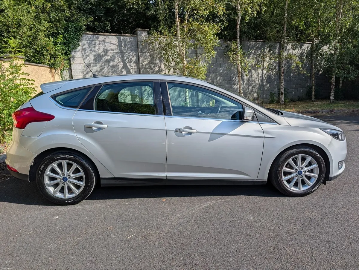 Ford Focus Titanium 2017 - Image 3