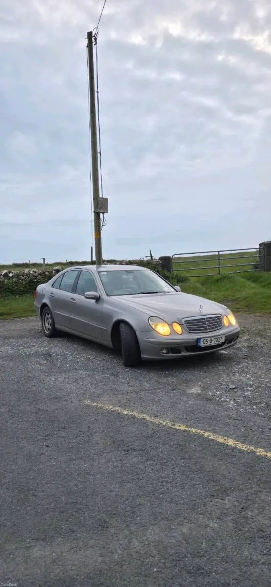 2005 Mercedes E200 - Image 6
